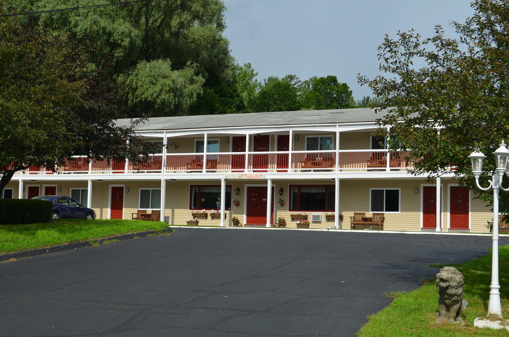 Cozy Corner Motel Williamstown Exterior photo