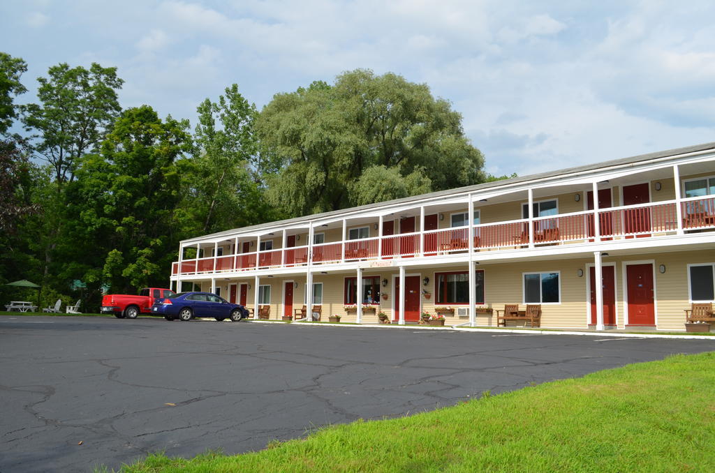 Cozy Corner Motel Williamstown Exterior photo
